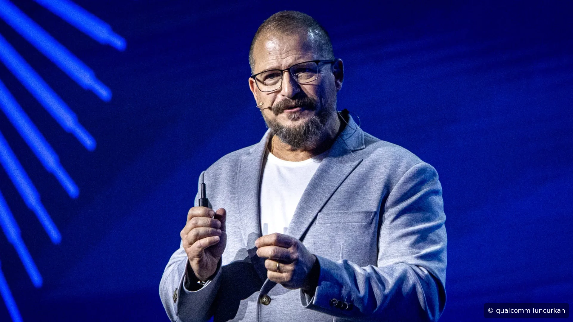Qualcomm Luncurkan Chip AI untuk Smartphone…