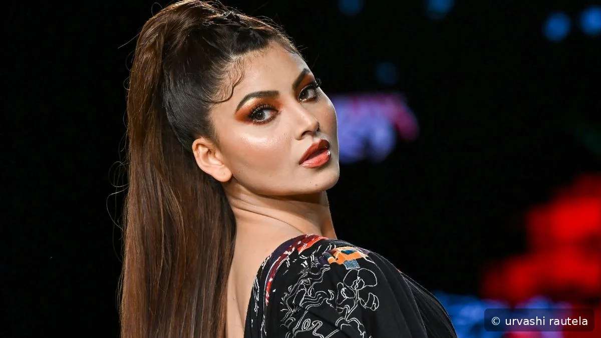 Urvashi Rautela Tuntut Rs 7.000 Miliar Ganti…